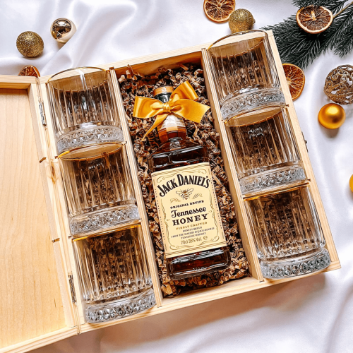 ŚWIĄTECZNY ZESTAW JACK DANIEL'S HONEY W PERSONALIZOWANEJ SKRZYNCE - PREZENT NA ŚWIĘTA