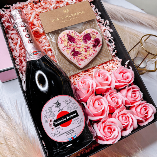 DZIEŃ BABCI ZESTAW MARTINI ROSE EXTRA DRY + PIERNICZEK OPONKA - PREZENT NA DZIEŃ BABCI
