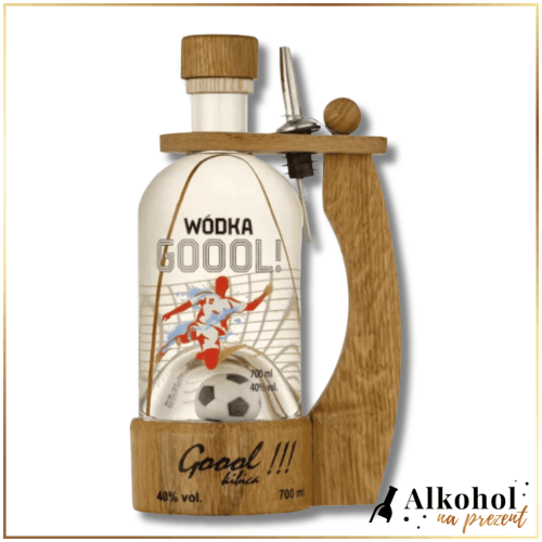 WÓDKA DĘBOWA POLSKA UCHO Z PIŁKĄ 0.7L