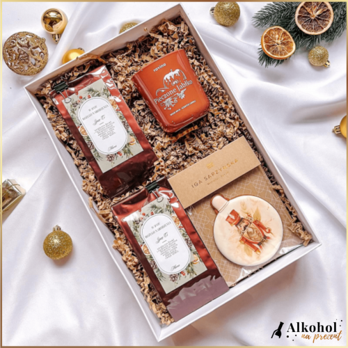 ŚWIĄTECZNY WIENIEC ZESTAW 2 KAW ZE ŚWIECZKĄ I PIERNIKIEM - PREZENT NA ŚWIĘTA BOŻEGO NARODZENIA