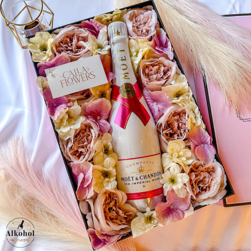MOET & CHANDON ICE IMPERIAL ROSE FLOWER BOX BY CALLA