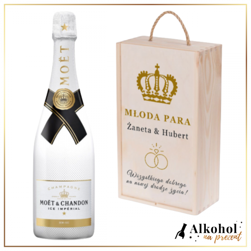 MŁODA PARA MOET ICE IMPERIAL W DREWNIANEJ SKRZYNCE Z WŁASNYM TEKSTEM