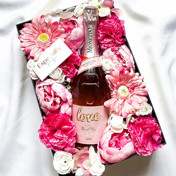 LOVE MIONETTO ROSÉ FLOWER BOX