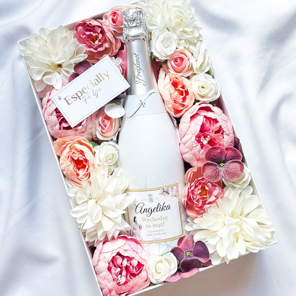 ŚWIADKOWA FREIXENET ICE FLOWER BOX - PREZENT DLA ŚWIADKOWEJ