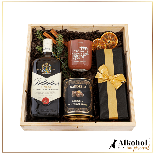 ŚWIĄTECZNY ZESTAW WHISKY BALLANTINE'S FINEST ZE ŚWIECZKĄ W DUŻEJ SKRZYNCE Z ŻYCZENIAMI - ZESTAW NA BOŻE NARODZENIE