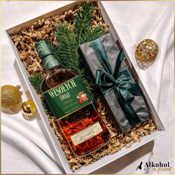WESOŁYCH ŚWIĄT ZESTAW TULLAMORE D.E.W. WHISKEY + PIERNIKI - ZESTAW PREZENTOWY NA BOŻE NARODZENIE