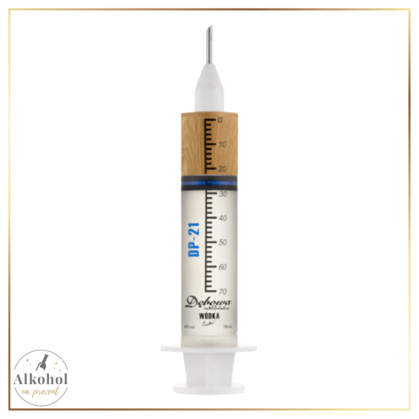 WÓDKA DĘBOWA EXCELLENT STRZYKAWKA 0.7L