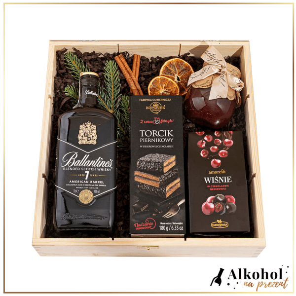 ŚWIĄTECZNY ZESTAW WHISKY BALLANTINE'S 7-LETNI W DUŻEJ SKRZYNCE Z ŻYCZENIAMI - ZESTAW NA BOŻE NARODZENIE
