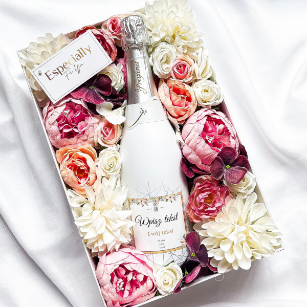 NA KAŻDĄ OKAZJĘ FREIXENET ICE WE FLOWERBOX - POMYSŁ NA PREZENT