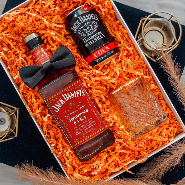 JACK DANIEL'S FIRE ZESTAW Z PUSZKĄ - PREZENT NA URODZINY