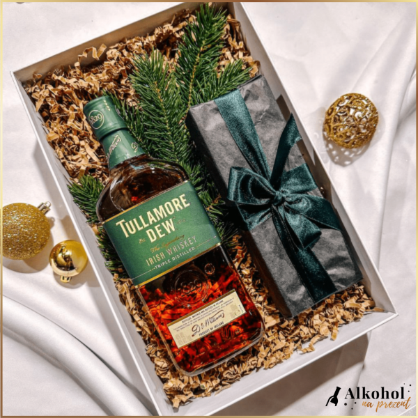 ŚWIĄTECZNY ZESTAW TULLAMORE TULLAMORE D.E.W. WHISKEY + PIERNIKI - ZESTAW PREZENTOWY NA BOŻE NARODZENIE