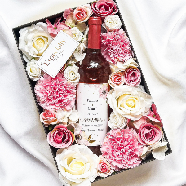 NA NOWĄ DROGĘ ŻYCIA CARLO ROSSI PINK MOSCATO WE FLOWERBOX - PREZENT DLA PARY MŁODEJ