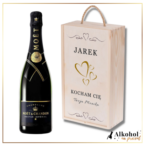 MIŁOSNY SZAMPAN MOET & CHANDON NECTAR IMPERIAL W DREWNIANEJ SKRZYNCE Z WŁASNYM TEKSTEM