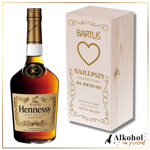 NAJLEPSZY NARZECZONY HENNESSY + DREWNIANA SKRZYNKA Z TEKSTEM