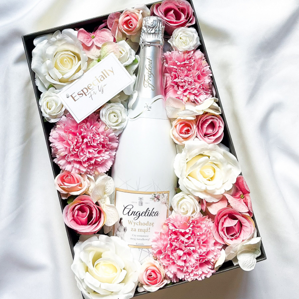 ŚWIADKOWA FREIXENET ICE FLOWER BOX - PREZENT DLA ŚWIADKOWEJ